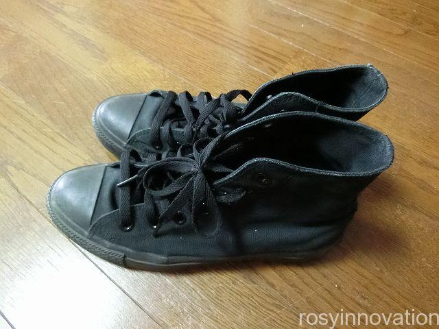 USJスヌーピーコーデ５　黒い靴